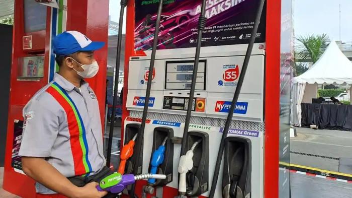 Ilustrasi harga BBM Pertamina hari ini lengkap sampai Pertamina Dex hingga Pertamax Turbo