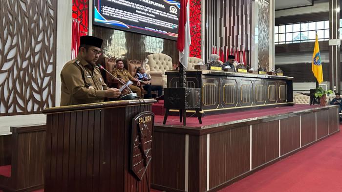 Asisten I Setda Kotabaru H Minggu Basuki sampaikan sambutan