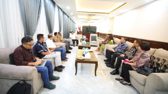 YSK menerima audiensi Panitia Tomohon International Flower Festival 2026