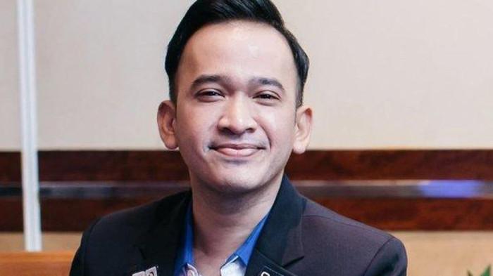 PULANG UMRAH -- Pulang dari umrah keempat pada Rabu (1/7/2026), Ruben Onsu mengaku kini lebih mandiri menjalani rukun ibadah di Tanah Suci tanpa terus dibimbing ustaz pendamping.