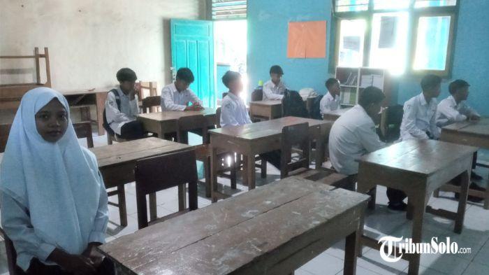 ILUSTRASI - Suasana kegiatan belajar mengajar (KBM) MTs Muhammadiyah 4 Sambungmacan Sragen, Senin (18/5/2026). Di Boyolali, kini memberlakukan sekolah 5 hari. 