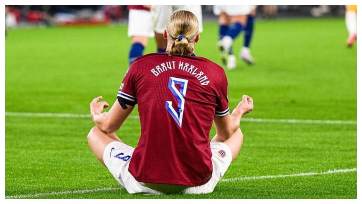 SELEBRASI PEMAIN - Erling Haaland melakukan selebrasi ikoniknya bersama Timnas Norwegia yang diunggah dalam instagram pribadi Erling Haaland pada 10 Oktober 2025. Erling Haalnad memuncaki daftar top skor Kualifikasi Piala Dunia Zona Eropa dengan jaringan 12 gol.