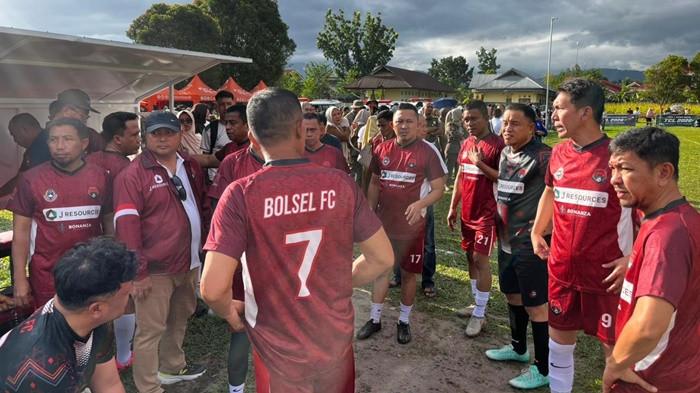 SEPAK BOLA - Wabup Bolsel Deddy Abdul Hamid sdgs
