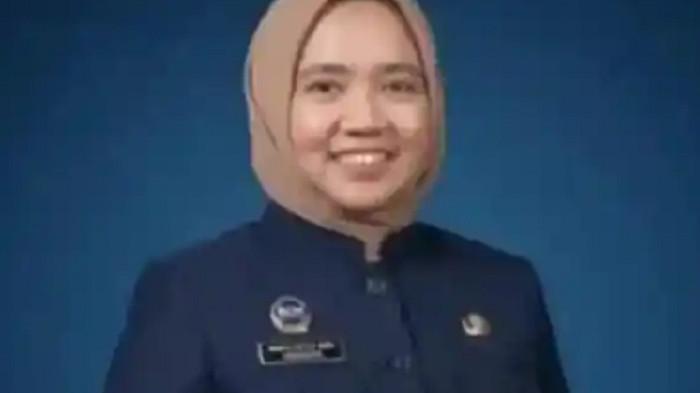 MBAK LALA