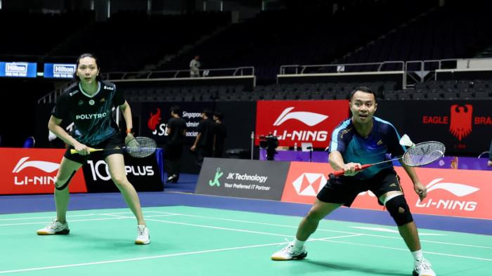 KEMBALI TAMPIL - Pebulutangkis ganda campuran Indonesia, Rehan Naufal Kusharjanto/Gloria Emanuelle Widjaja, akhirnya kembali tampil di turnamen internasional setelah melewati masa absen panjang akibat cedera. Momen comeback itu akan terjadi pada ajang Singapore Open 2026 yang berlangsung di Singapore Indoor Stadium pada 26–31 Mei. Dok: PBSI