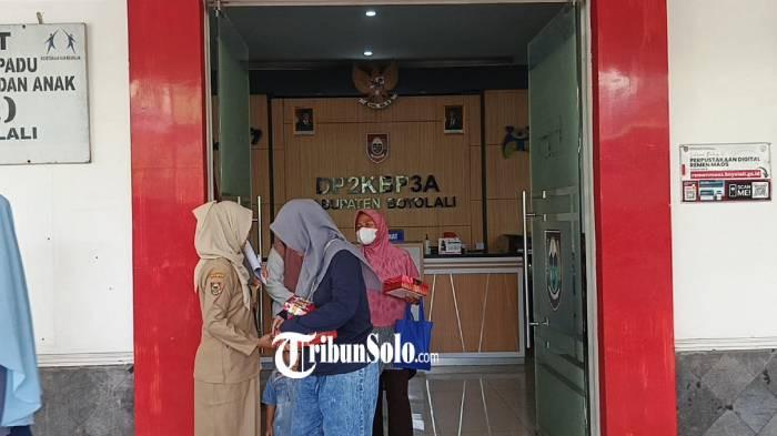 ILUSTRASI. Penampakan kantor Dinas Pengendalian Penduduk, Keluarga Berencana, Pemberdayaan Perempuan dan Perlindungan Anak (DP2KBP3A) Kabupaten Boyolali pada Rabu (8/7/2026). TA mantan karyawan yang mendapatkan kiriman video tak senonoh mendapatkan pendampingan psikologis. (*)