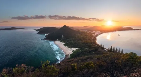 Destinasi wisata dekat Sydney yang suguhkan wisata alam hingga kuliner.