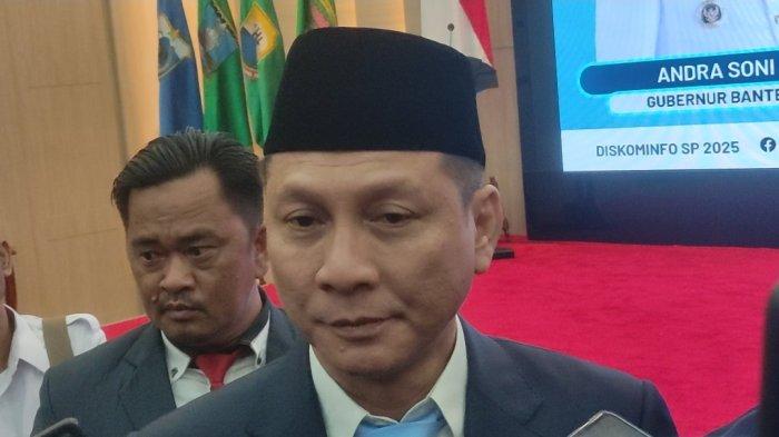 Deden Apriandhi Hartawan memberikan keterangan pers usai resmi dilantik menjadi sekretaris daerah (sekda) Provinsi Banten, Rabu (9/7/2025).