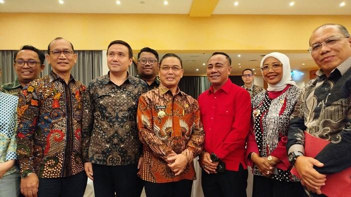 FORUM - Gubernur Kalimantan Barat Ria Norsan pada Forum Tanggung Jawab Sosial dan Bina Lingkungan (TSLB) atau Corporate Social Responsibility (CSR) di Hotel Borobudur, Jakarta, Kamis (9/7/2026).