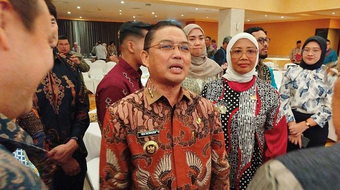 FORUM - Gubernur Kalimantan Barat Ria Norsan pada Forum Tanggung Jawab Sosial dan Bina Lingkungan (TSLB) atau Corporate Social Responsibility (CSR) di Hotel Borobudur, Jakarta, Kamis (9/7/2026).