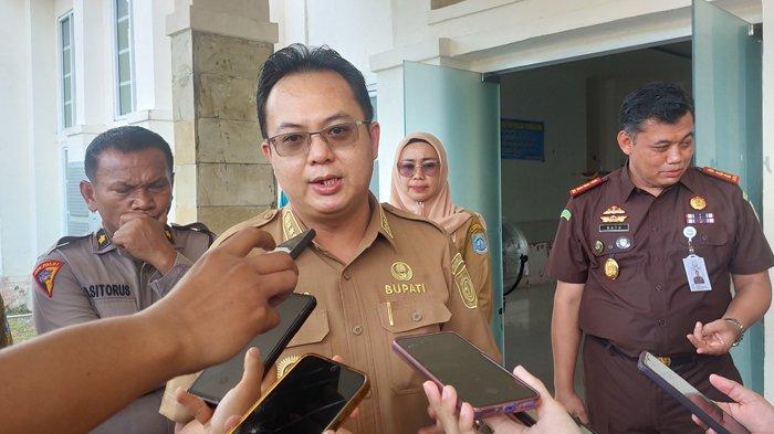 MARKUS - Bupati Bangka Barat, Markus. Markus mengungkapkan Pemkab Bangka Barat masih menanggung utang BPJS Kesehatan sebesar Rp12 miliar.