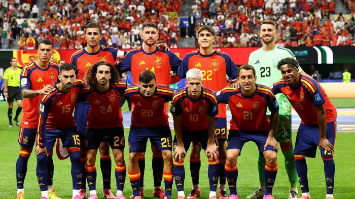 PIALA DUNIA 2026 - Skuad Timnas Spanyol. Dua tim bersejarah, Uruguay dan Spanyol, bakal saling hantam di Guadalajara Stadium pada Sabtu, 27 Juni 2026 pukul 07.00 WIB. Laga ini menjadi penentu nasib kedua tim yang mengusung misi dan kepentingan berbeda di matchday terakhir.