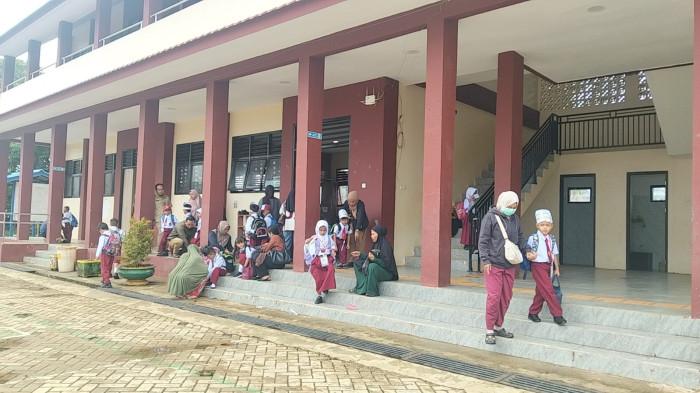 Ayah di KTT antar anak ke sekolah 02 13072026