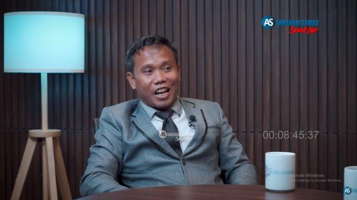 Advokat Ahmad Khozinudin saat hadir dalam siniar Abraham Samad SPEAK UP yang tayang pada Selasa (21/1/2025).