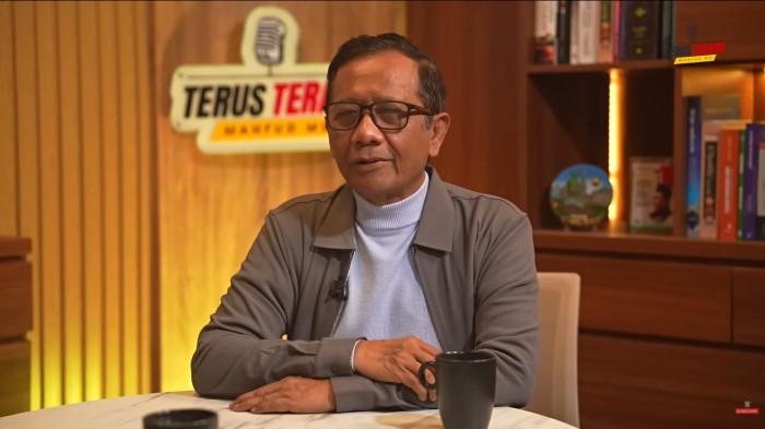 BATIK AIR - Mantan Menko Polhukam, Mahfud MD.