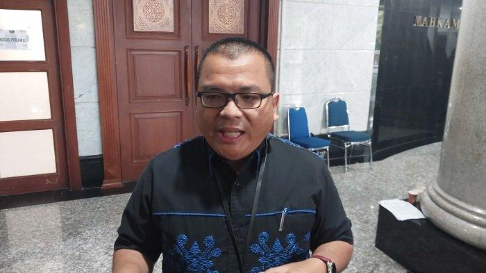 BATIK AIR - Kuasa hukum Partai Demokrat, Denny Indrayana, di gedung Mahkamah Konstitusi, Jakarta, Rabu (29/5/2024).