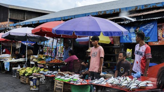 INFO HARGA - Update terkini Harga sejumlah komoditas pangan di Pasar Pinasungkulan Karombasan, Kota Manado, Sulawesi Utara mengalami perubahan pada Selasa (14/7/2026).