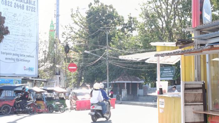 Potret pengendara melawan arah dari DI Pandjaitan, Kota Gorontalo