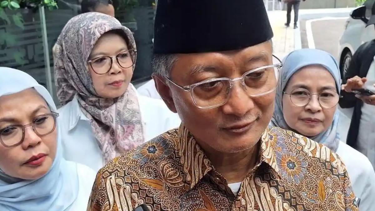 MENTERI PU - Menteri PU, Dody Hanggodo hanya berterima kasih melihat aksi swadaya masyarakat untuk memperbaiki jalan dan Jembatan di Enang-enang, Kabupaten Bener Meriah, Aceh.