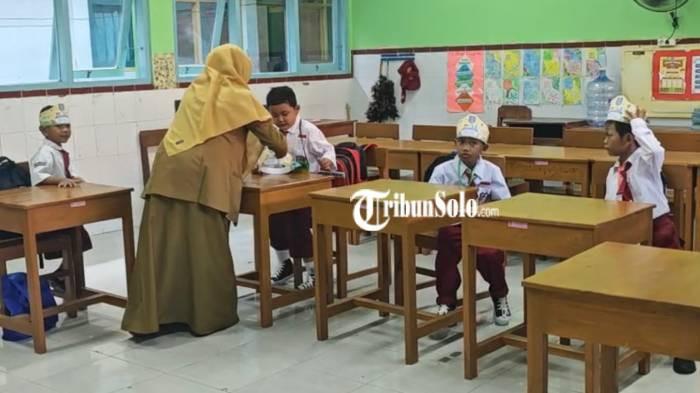 ILUSTRASI. SDN Tegalayu memulai Masa Pengenalan Lingkungan Sekolah (MPLS) pada Senin (3/7/2026) dengan 5 murid baru. Salah satu murid berhalangan sakit sehingga 4 murid mengikuti MPLS hari pertama.