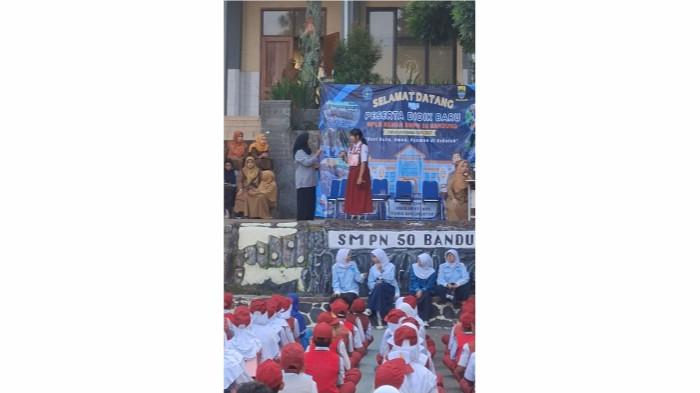 KepalaSekolahSMPN50Bandungx