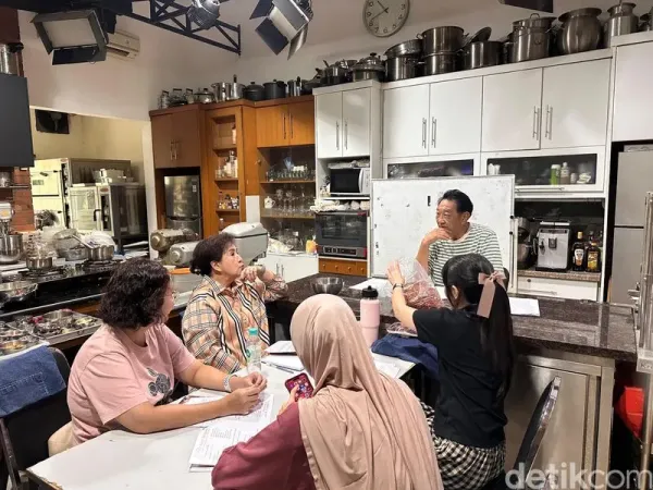 Kelas Memasak Chef Yongki Gunawan: sesi aneka soto Nusantara
