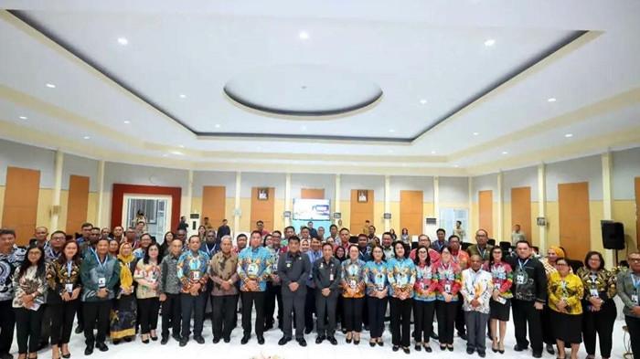 Gubernur Sulut Yulius Selvanus Komaling (YSK) saat Pelatihan Kepemimpinan Nasional (PKN) 2