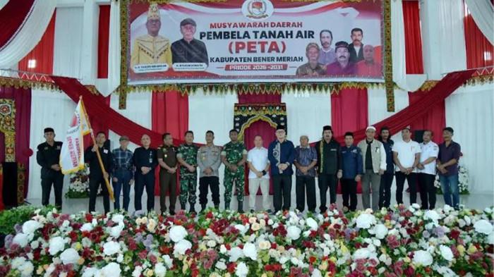 tagore foto bersama PETA