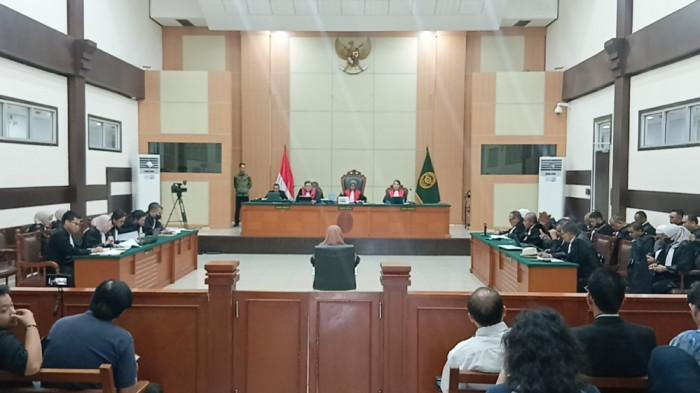 Sidang perkara dugaan tuduhan ijazah palsu kepada Presiden RI ke-7, Joko Widodo dengan terdakwa dr. Tifa di Pengadilan Negeri Jakarta Timur, Kamis (16/7/2026).
