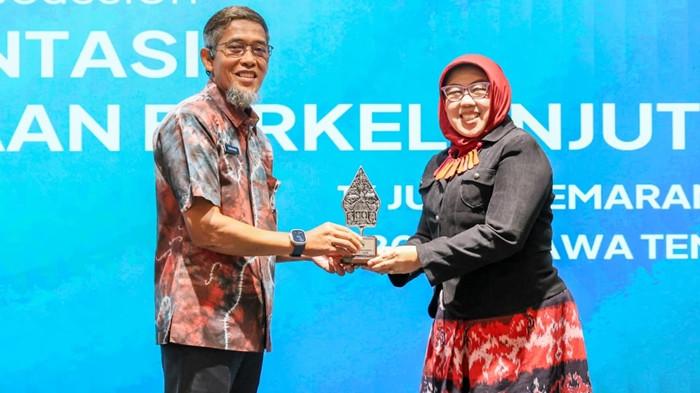 FGD - Sekda Jateng Sumarno saat menghadiri Focus Group Discussion Implementasi Pengadaan Berkelanjutan di Semarang, Kamis (16/7/2026). Pemprov Jawa Tengah ditetapkan LKPP sebagai salah satu pilot project pengadaan berkelanjutan untuk mendorong penggunaan produk ramah lingkungan dan memperkuat peran UMKM.