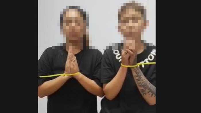 WARGA AGAM DISEKAP - Viral video yang memperlihatkan dua perempuan Indonesia diduga disekap di Myanmar. Salah seorang korban diketahui bernama Ayu, warga Garagahan, Kecamatan Lubuk Basung, Kabupaten Agam, Sumatera Barat. 