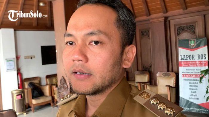 INSIDEN PUTRI CEMPO - Wali Kota Solo Respati Ardi saat ditemui, belum lama ini. Ia memberikan peringatan terakhir kepada pengelola Pengolahan Sampah menjadi Energi Listrik (PSEL), PT Solo Citra Metro Plasma Power (SCMPP), setelah dua karyawan meninggal akibat kecelakaan kerja dalam kurun waktu beberapa bulan.