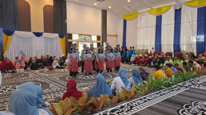 Lomba Yel-yel meriahkan Peringatan Hari Lanjut Usia Nasional ke-30