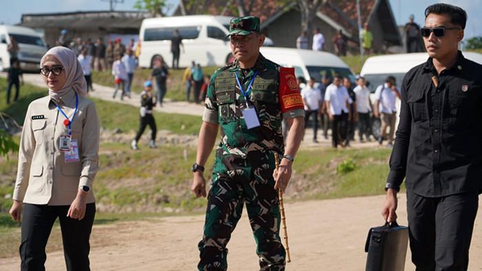 Pangdam XXI/Radin Inten Mayjen TNI Kristomei Sianturi dan wapres gibran