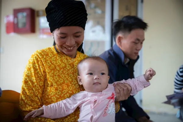The partnership program contributes to improving maternal and child healthcare in disadvantaged areas and mountainous provinces. Photo courtesy of UNICEF Viet Nam