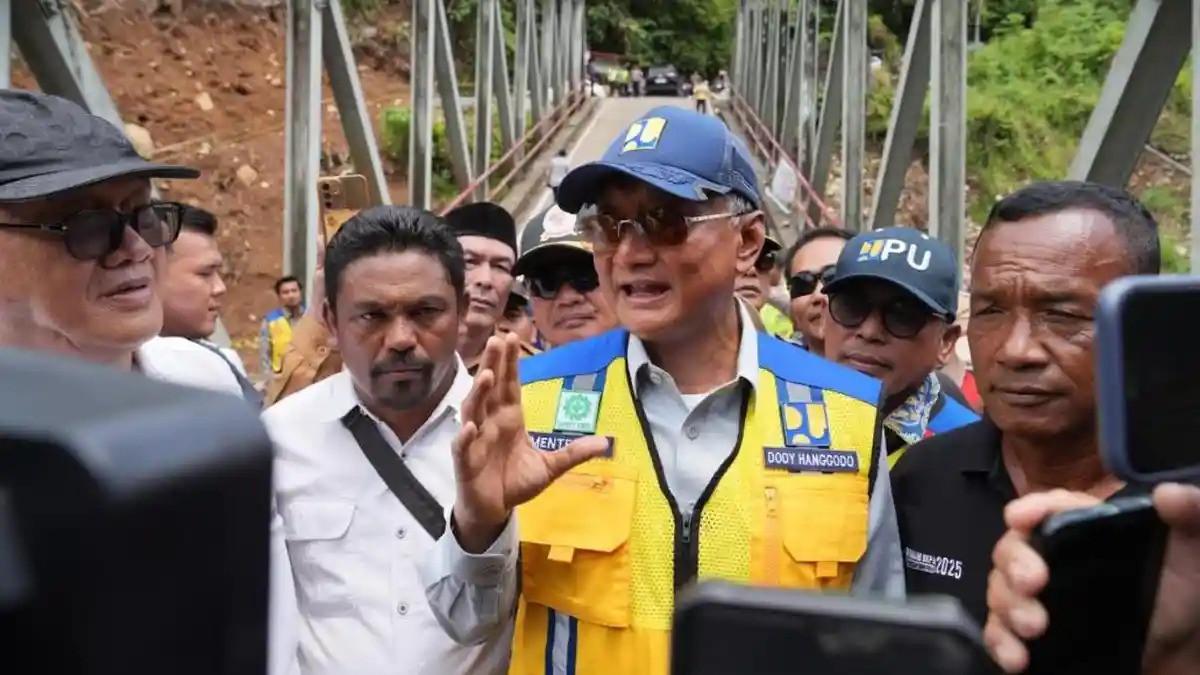MENTERI PRABOWO - Menteri Pekerjaan Umum (PU) Dody Hanggodo mengaku batal kunjungan ke Amerika Serikat (AS).