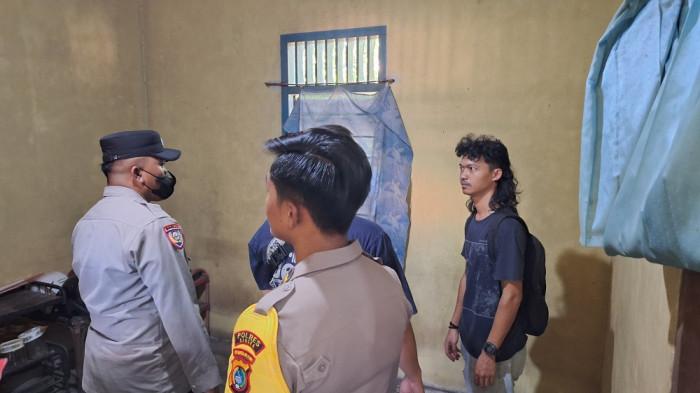 PENEMUAN MAYAT -- Anggota Polres Bangka, saat mendatangi lokasi penemuan mayat, Kamis (16/7/2026)