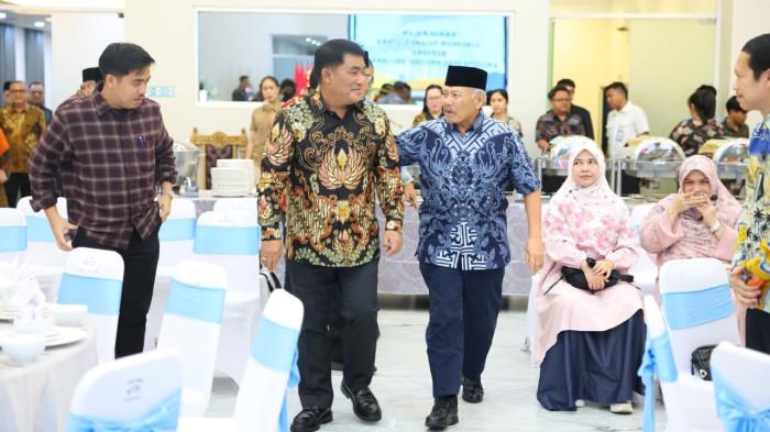 Yulius Selvanus Komaling gelar jamuan makan malam bersama rombongan DPRD Jakarta