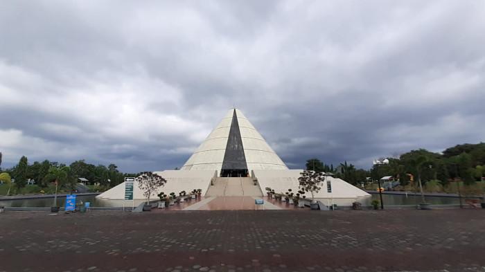 20261707- Monumen Jogja Kembali