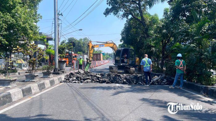 PERBAIKAN - Potret pengerjaan jalan Ahmad Yani ruas utara sampai simpang