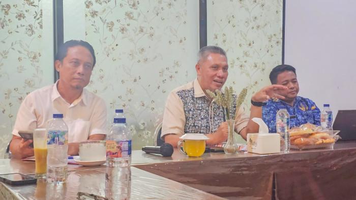 DPRD GORONTALO -- Sekretaris DPRD Gorontalo menggelar pertemuan dengan insan pers, Jumat (17/7/2026). (Sumber Foto: TribunGorontalo.com/Jefri Potabuga)