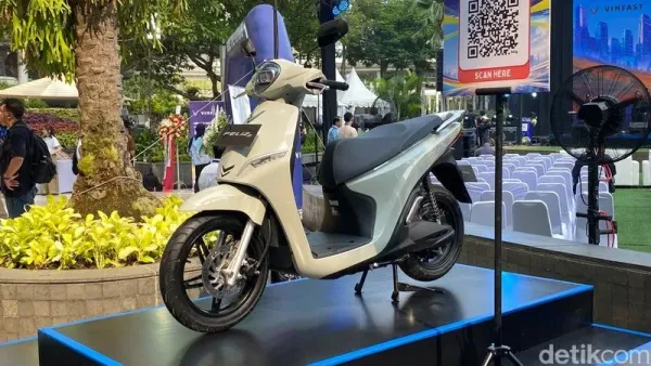 VinFast resmi meluncurkan tiga motor listrik di Jakarta, Sabtu (18/7/2026). Ada tiga model yang dipasarkan yakni VinFast Evo, VinFast Feliz II, VinFast Viper.