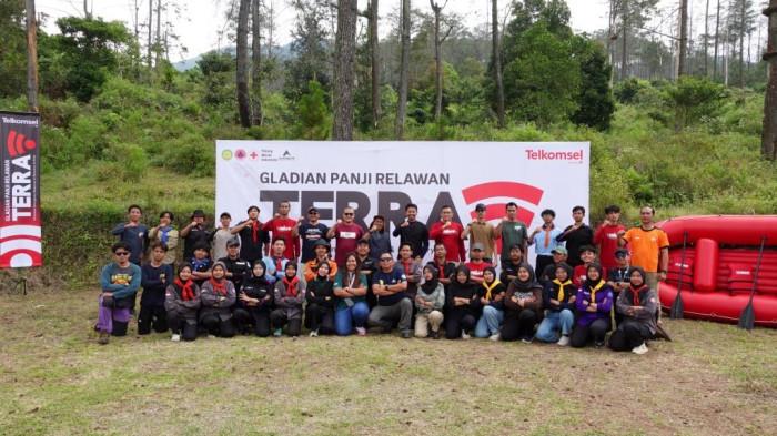 20260718 Telkomsel latih relawan kebencanaan di Bandungan Kabupaten Semarang