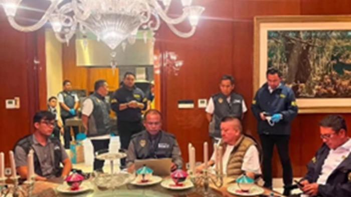 PEMERIKSAAN - Foto diduga pengusaha Tan Kian sedang diperiksa penyidik Kortas Tipdkor Polri. Polri menegaskan bila Tan Kian saat ini masih berstatus saksi.