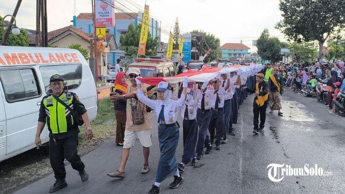 Kirab bendera 1000 meter warnai rangkaian