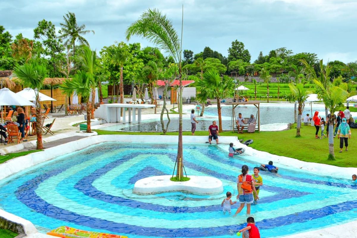 WISATA BOYOLALI - Bale Rantjah Park di Boyolali menjadi tempat wisata air dan kuliner kekinian dengan konsep beach club yang bisa ditemukan di Bali.(Instagram @balerantjahpark)