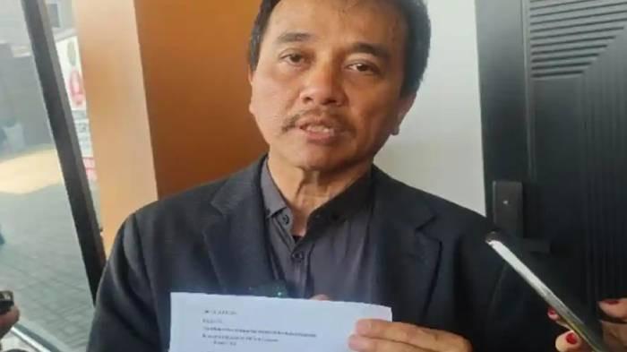PRAPERADILAN - Tersangka kasus dugaan pelanggaran UU ITE terkait tuduhan ijazah palsu Presiden ke-7 RI, Joko Widodo, Roy Suryo. Putusan praperadilan Roy Suryo soal penetapan tersangka dibacakan Senin (20/7/2026). Kubu Jokowi memprediksi Roy Suryo bakal ajukan praperadilan lagi.
