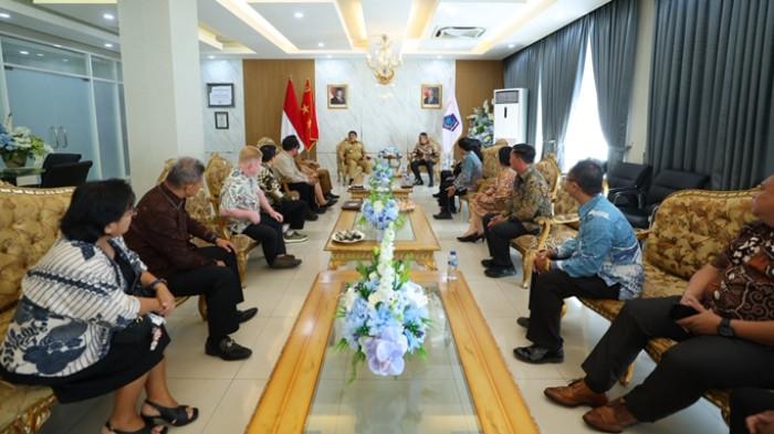 Gubernur Sulut Yulius Selvanus menerima kunjungan pimpinan KGPM 1