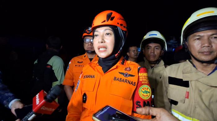 KORBAN NIHIL - Kepala Kantor SAR Jakarta Desiana Kartika Bahari memastikan tidak ada korban jiwa dalam kebakaran KN SAR Ramawijaya di Galangan Kapal Pelabuhan Muara Baru, Penjaringan, Jakarta Utara, Rabu (22/7/2026). (TRIBUNJAKARTA.COM/GERALD LEONARDO AGUSTINO).​