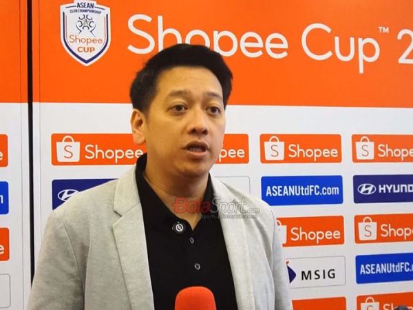 CEO PT Persib Bandung Bermartabat, Adhitia Herawan, sedang memberikan keterangan kepada awak media di Jakarta, Jumat (5/6/2026).